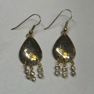 Hammered gold tone teardrop rhinestone dangle lightweight hook pierced earrings